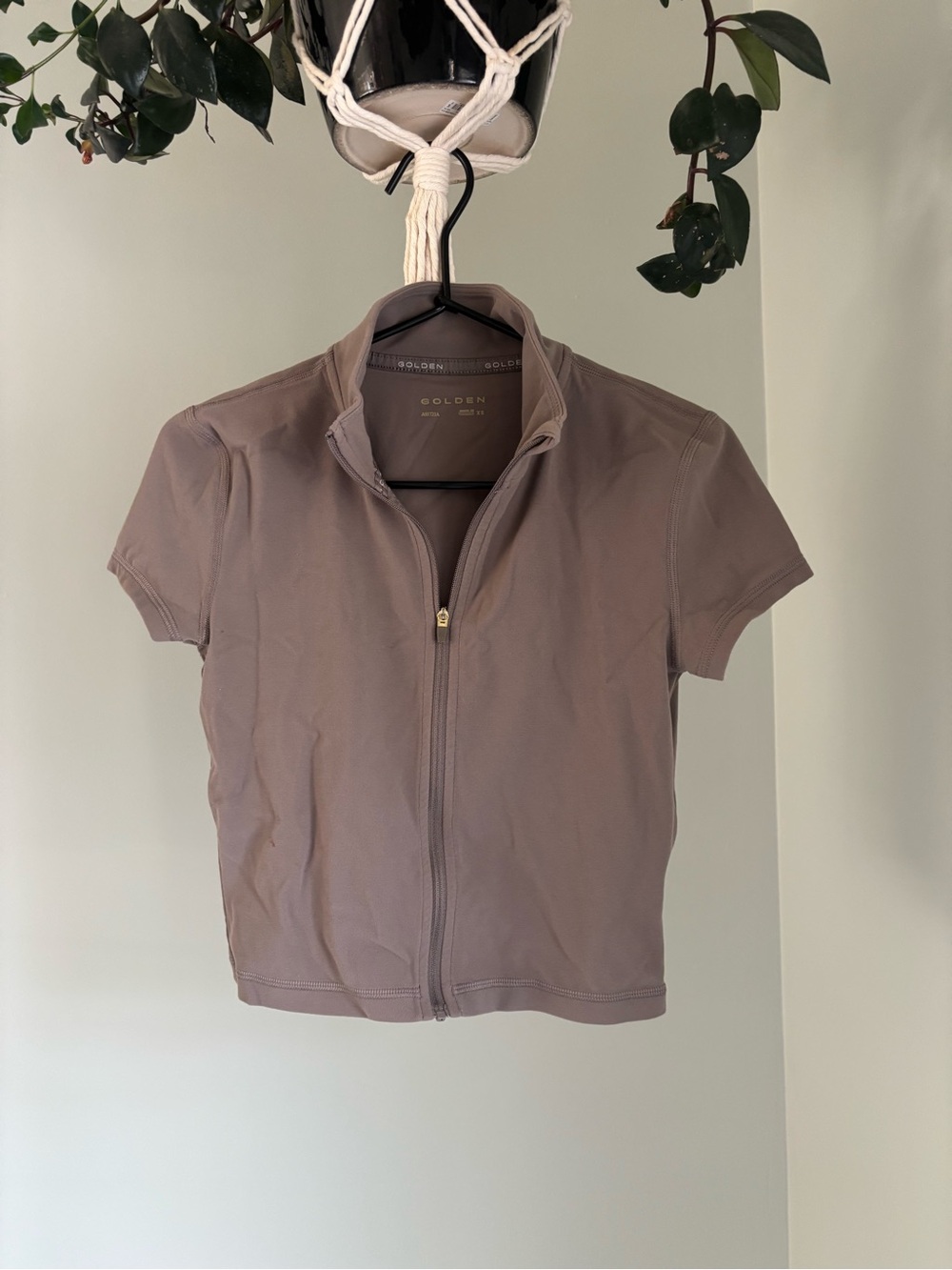 Aritzia taupe short sleeve zip-front sports top